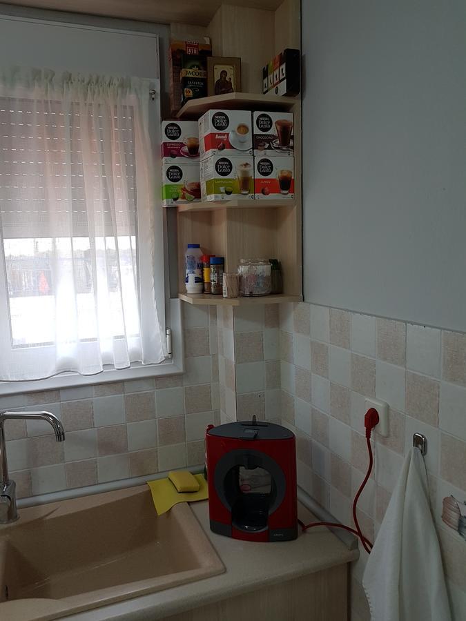 Bourlis Apartments アスプロヴァルタ エクステリア 写真