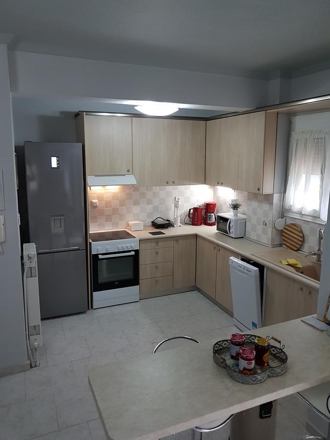 Bourlis Apartments アスプロヴァルタ エクステリア 写真