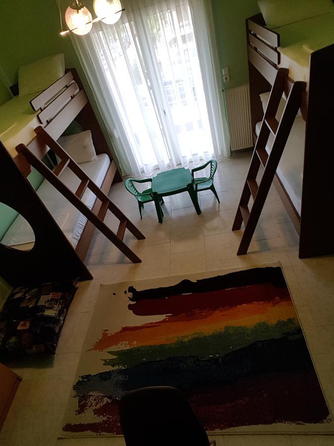 Bourlis Apartments アスプロヴァルタ エクステリア 写真